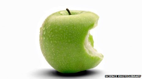 _71820381_bitten_granny_smith_apple-spl-1